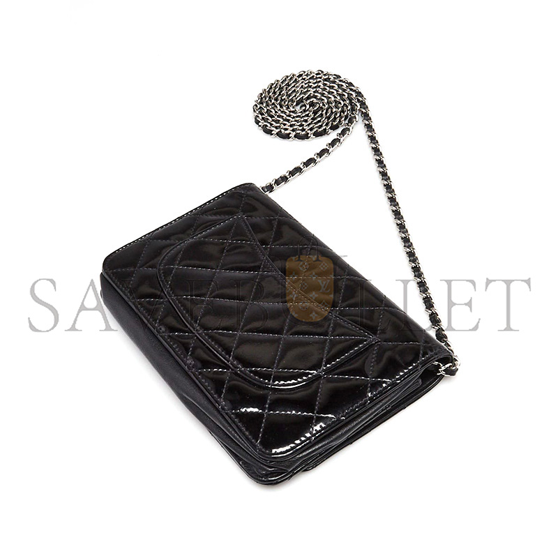 CHANEL MATELASSÉ PATENT LEATHER CHAIN WOC WALLET AP0250 (19*13*3cm)